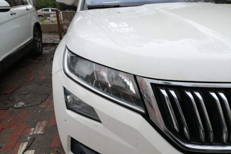 Used Skoda Kodiaq 2017 TSI330 5-Seat Two-Wheel Drive Luxury Edition Right Front Headlight