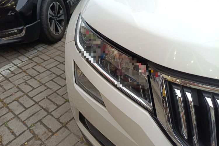 Used Skoda Kodiaq 2017 TSI330 5-seat Two-Wheel Drive Comfort Edition Right Front Headlight