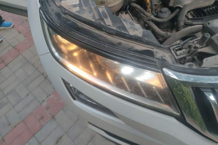 Used Skoda Kodiaq 2017 TSI330 5-Seat Two-Wheel Drive Luxury Edition Right Front Headlight