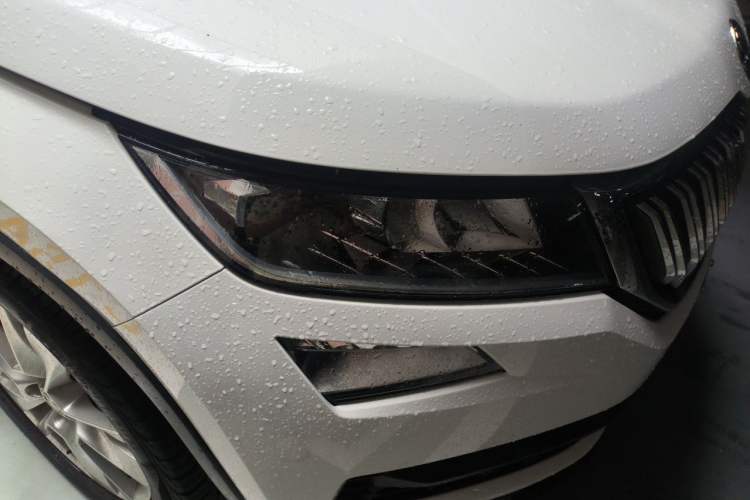 Used Skoda Kodiaq 2017 TSI330 5-Seat Two-Wheel Drive Luxury Edition Right Front Headlight