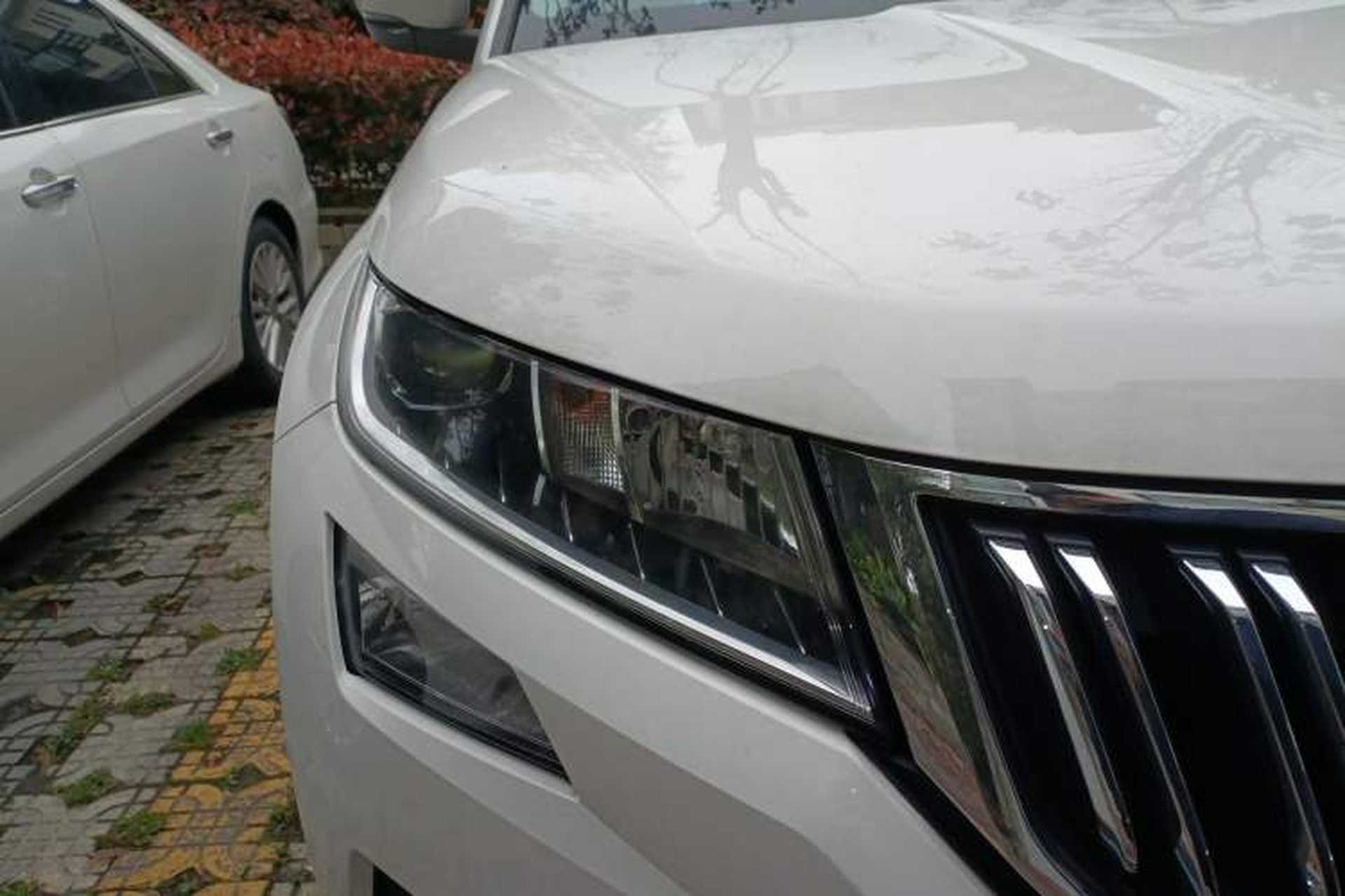 Used Skoda Kodiaq 2017 TSI330 5-Seat Two-Wheel Drive Luxury Edition Right Front Headlight