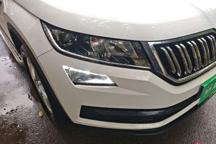 Used Skoda Kodiaq 2017 TSI330 5-seat Two-Wheel Drive Comfort Edition Right Front Headlight