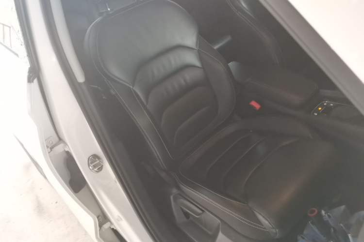 Used Skoda Kodiaq 2017 TSI330 7-Seater Two-Wheel-Drive Luxury Edition Right Front Seat