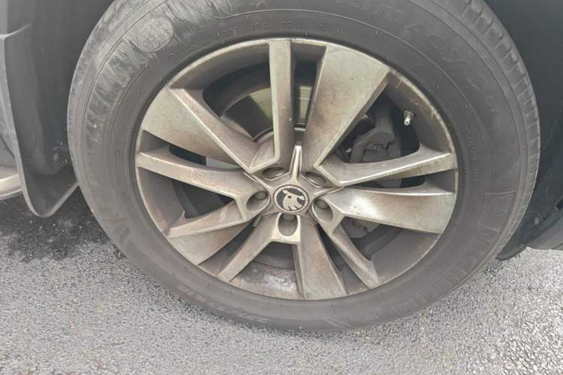 Used Skoda Kodiaq 2017 TSI330 5-seat Two-Wheel Drive Comfort Edition Right Front Wheel Hub