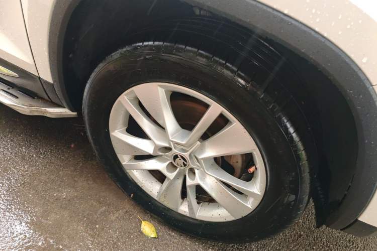 Used Skoda Kodiaq 2017 TSI330 5-seat Two-Wheel Drive Comfort Edition Right Front Wheel Hub