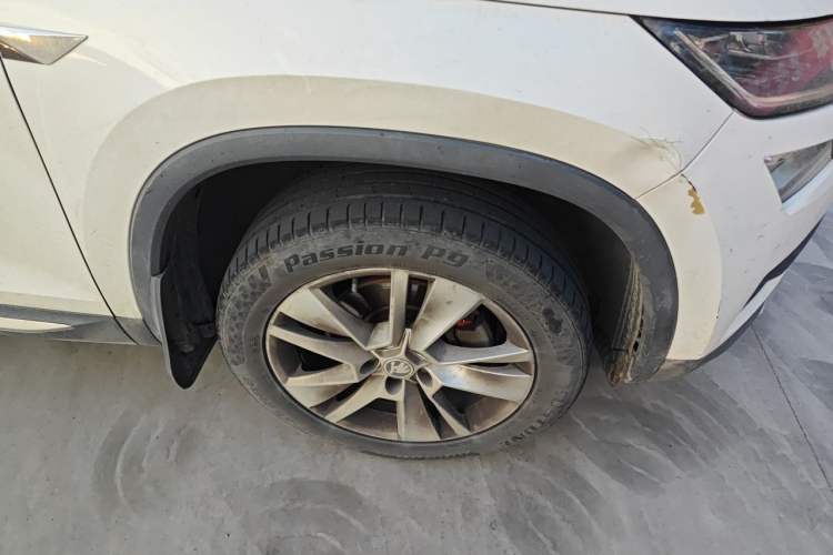 Used Skoda Kodiaq 2017 TSI330 7-Seater Two-Wheel-Drive Luxury Edition Right Front Wheel Hub