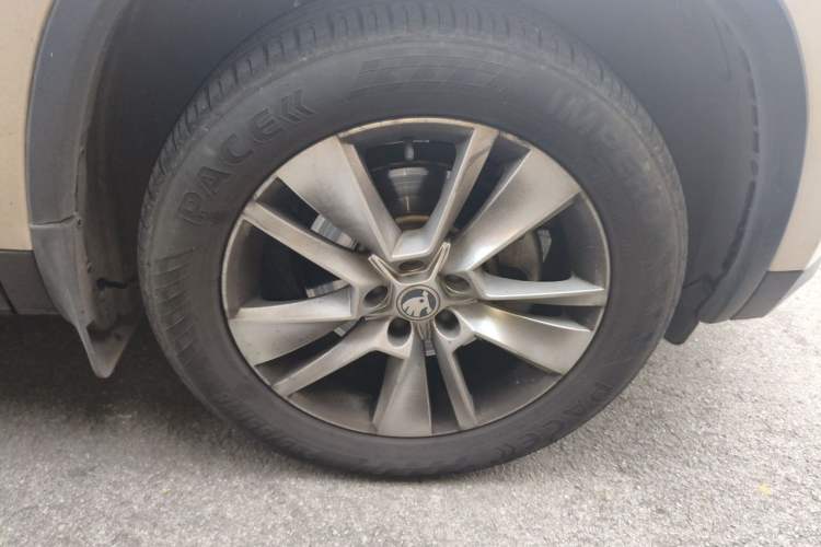 Used Skoda Kodiaq 2017 TSI330 5-seat Two-Wheel Drive Comfort Edition Right Front Wheel Hub