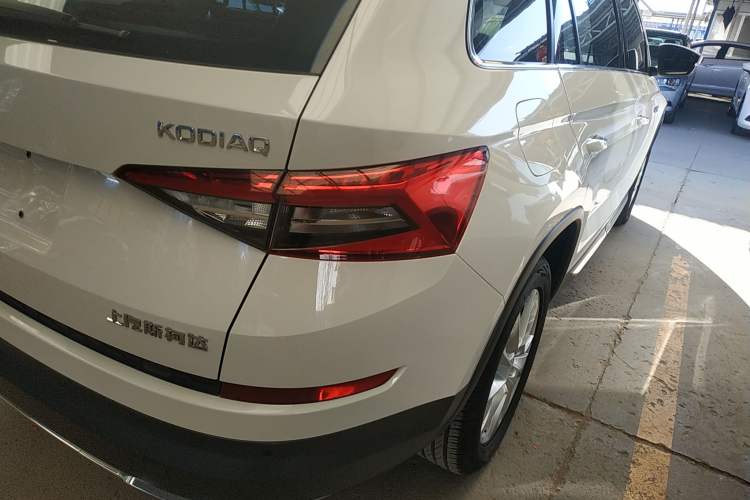 Used Skoda Kodiaq 2017 TSI330 7-Seater Two-Wheel-Drive Luxury Edition Right Rear Taillight