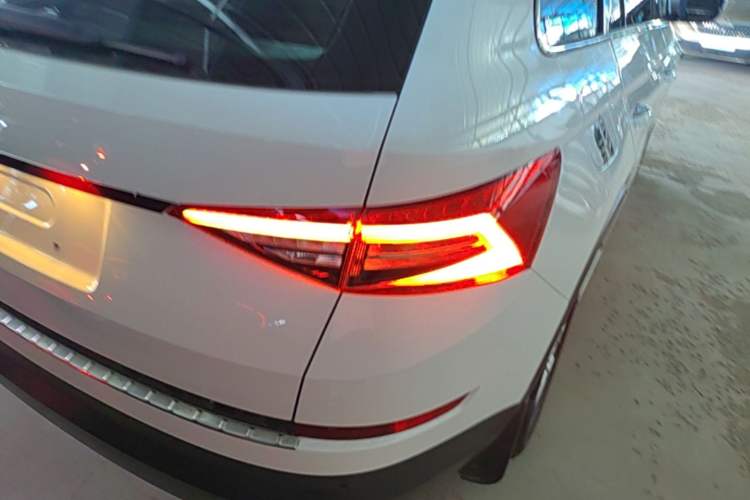 Used Skoda Kodiaq 2017 TSI330 5-seat Two-Wheel Drive Comfort Edition Right Rear Taillight