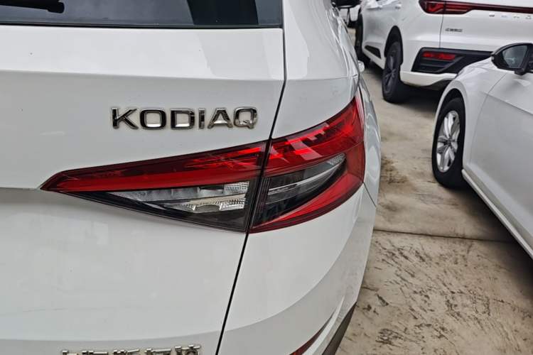 Used Skoda Kodiaq 2017 TSI380 7-Seater Four-Wheel-Drive Flagship Edition Right Rear Taillight