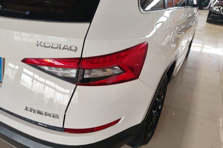 Used Skoda Kodiaq 2017 TSI330 7-Seater Two-Wheel-Drive Luxury Edition Right Rear Taillight