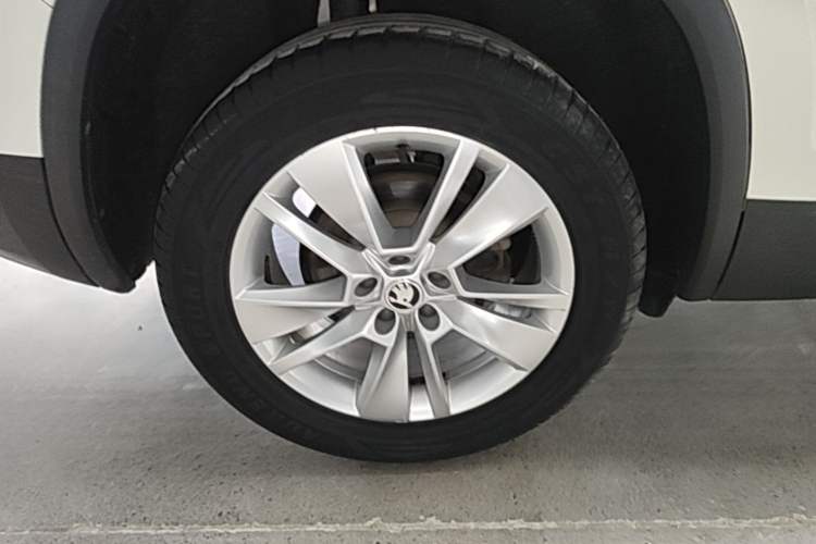 Used Skoda Kodiaq 2017 TSI330 5-Seat Two-Wheel Drive Standard Edition Right Rear Wheel Hub