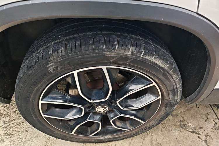 Used Skoda Kodiaq 2017 TSI380 7-Seater Four-Wheel-Drive Flagship Edition Right Rear Wheel Hub