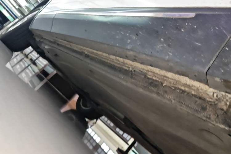 Used Skoda Kodiaq 2017 TSI330 7-Seater Two-Wheel-Drive Luxury Edition Right Side Sill