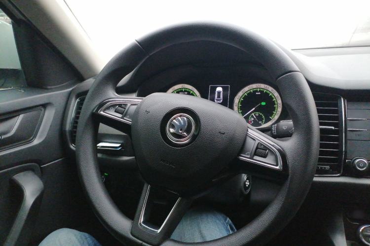 Used Skoda Kodiaq 2017 TSI330 5-Seat Two-Wheel Drive Luxury Edition Steering Wheel