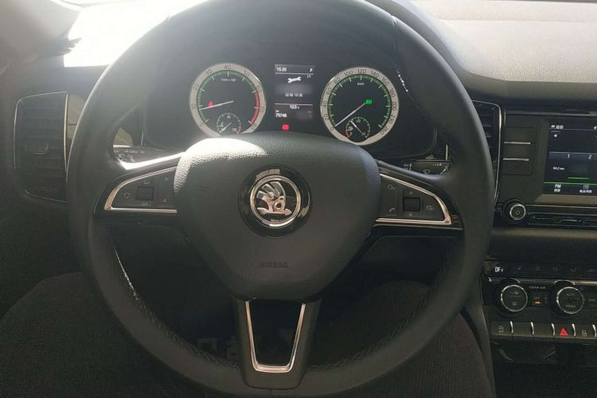 Used Skoda Kodiaq 2017 TSI330 7-Seater Two-Wheel-Drive Luxury Edition Steering Wheel
