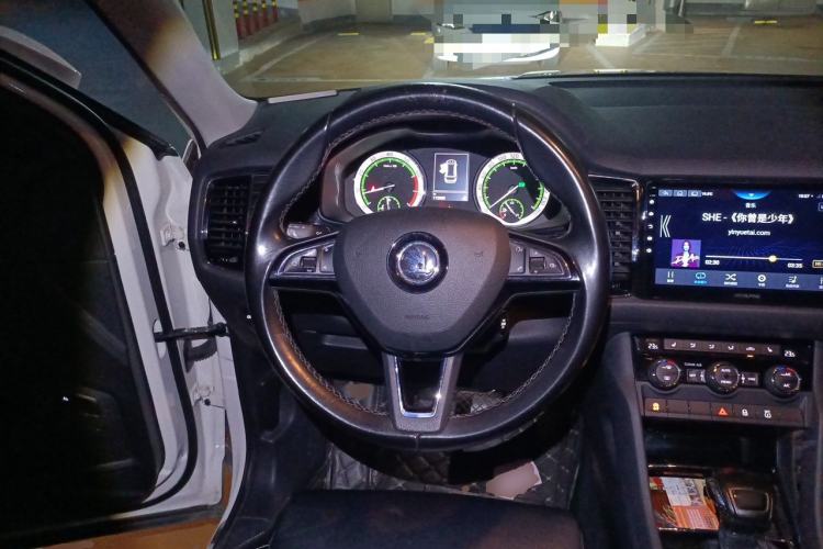 Used Skoda Kodiaq 2017 TSI330 7-Seater Two-Wheel-Drive Luxury Edition Steering Wheel