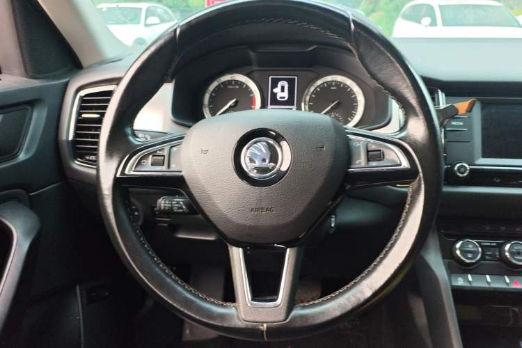 Used Skoda Kodiaq 2017 TSI330 5-Seat Two-Wheel Drive Luxury Edition Steering Wheel