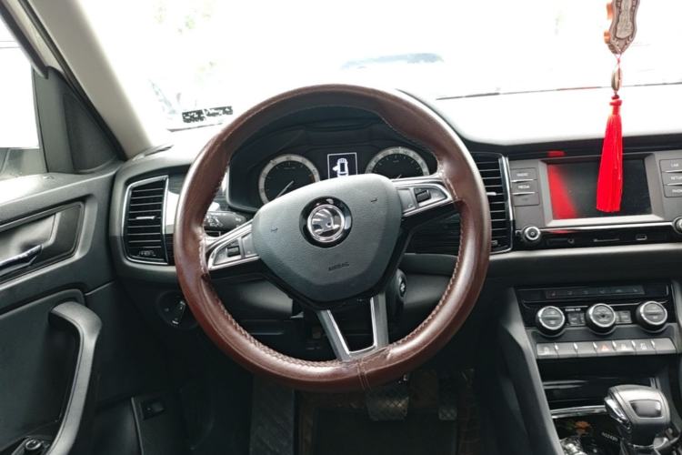 Used Skoda Kodiaq 2017 TSI330 7-Seater Two-Wheel-Drive Luxury Edition Steering Wheel