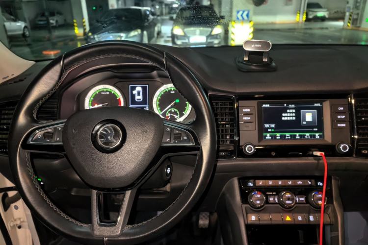 Used Skoda Kodiaq 2017 TSI330 7-Seater Two-Wheel-Drive Luxury Edition Steering Wheel