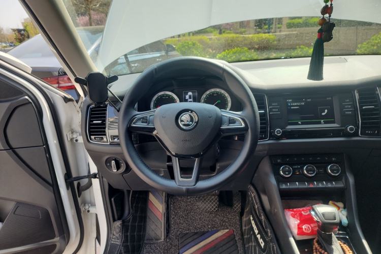 Used Skoda Kodiaq 2017 TSI330 7-Seater Two-Wheel-Drive Luxury Edition Steering Wheel
