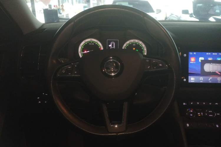 Used Skoda Kodiaq 2017 TSI330 7-Seater Two-Wheel-Drive Luxury Edition Steering Wheel