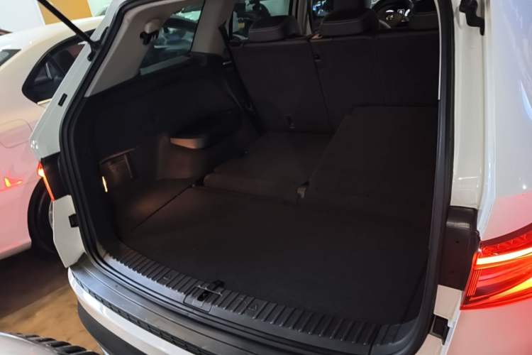 Used Skoda Kodiaq 2017 TSI330 7-Seater Two-Wheel-Drive Luxury Edition Trunk