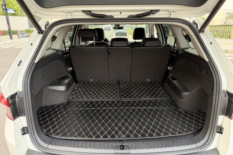 Used Skoda Kodiaq 2017 TSI330 7-Seater Two-Wheel-Drive Luxury Edition Trunk
