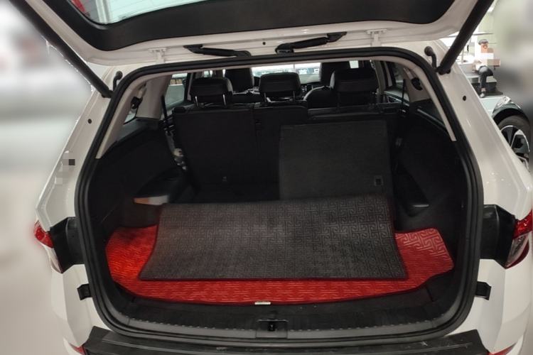 Used Skoda Kodiaq 2017 TSI330 7-Seater Two-Wheel-Drive Luxury Edition Trunk