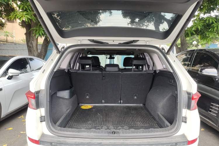 Used Skoda Kodiaq 2017 TSI330 7-Seater Two-Wheel-Drive Luxury Edition Trunk