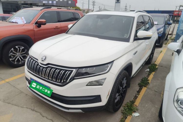 Used Skoda Kodiaq 2017 TSI330 7-Seater Two-Wheel-Drive Luxury Edition Guazi used car, China used car export, Used car for sale, Used cars, Cheapest cars for sale