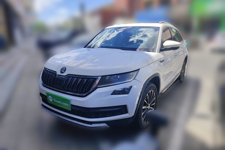 Used Skoda Kodiaq 2017 TSI380 7-Seater Four-Wheel-Drive Flagship Edition Guazi used car, China used car export, Used car for sale, Used cars, Cheapest cars for sale