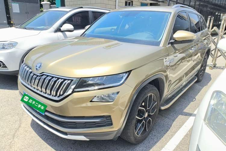 Ojetý Skoda Kodiaq 2017 TSI330 7-Seater Two-Wheel-Drive Luxury Edition Guazi used car, China used car export, Used car for sale, Used cars, Cheapest cars for sale