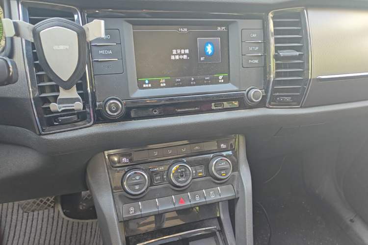 Used Skoda Kodiaq 2017 TSI330 5-Seat Two-Wheel Drive Luxury Edition Audio And AC Panel