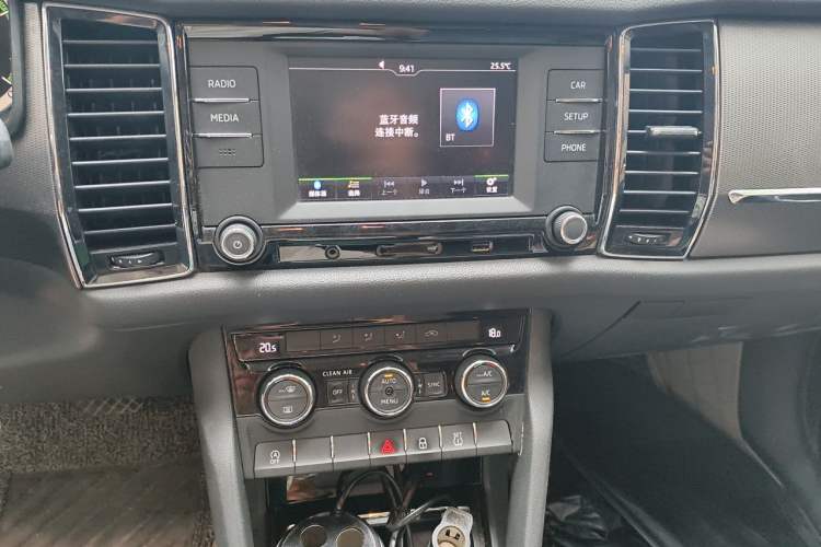 Used Skoda Kodiaq 2017 TSI330 5-Seat Two-Wheel Drive Luxury Edition Audio And AC Panel