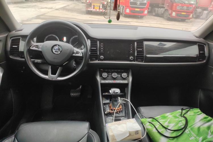 Used Skoda Kodiaq 2017 TSI380 7-Seater Four-Wheel-Drive Flagship Edition Center Console