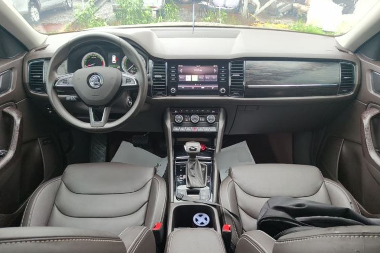 Used Skoda Kodiaq 2017 TSI380 7-Seater Four-Wheel-Drive Flagship Edition Center Console