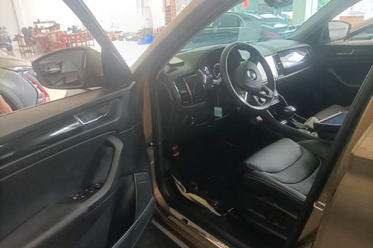 Used Skoda Kodiaq 2017 TSI330 7-Seater Two-Wheel-Drive Luxury Edition Driver Seat