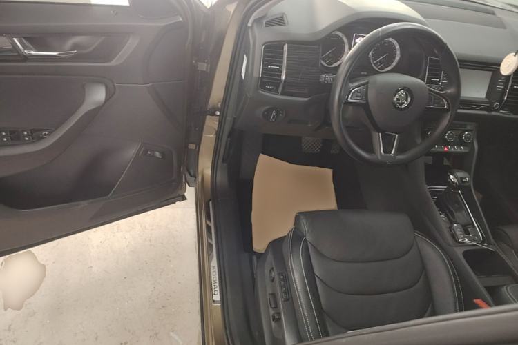 Used Skoda Kodiaq 2017 TSI330 7-Seater Two-Wheel-Drive Luxury Edition Driver Seat