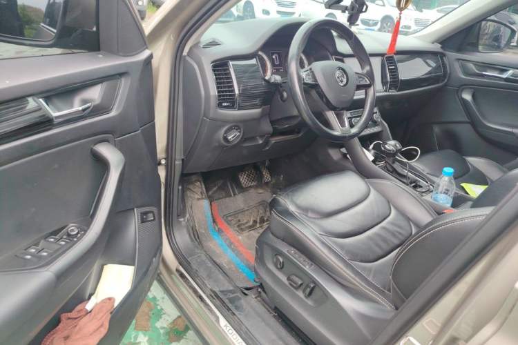 Used Skoda Kodiaq 2017 TSI330 7-Seater Two-Wheel-Drive Luxury Edition Driver Seat
