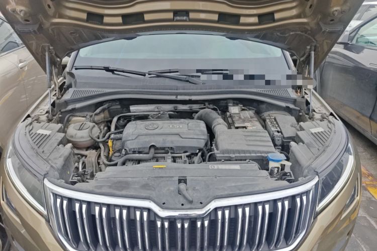 Used Skoda Kodiaq 2017 TSI330 7-Seater Two-Wheel-Drive Luxury Edition Engine Bay