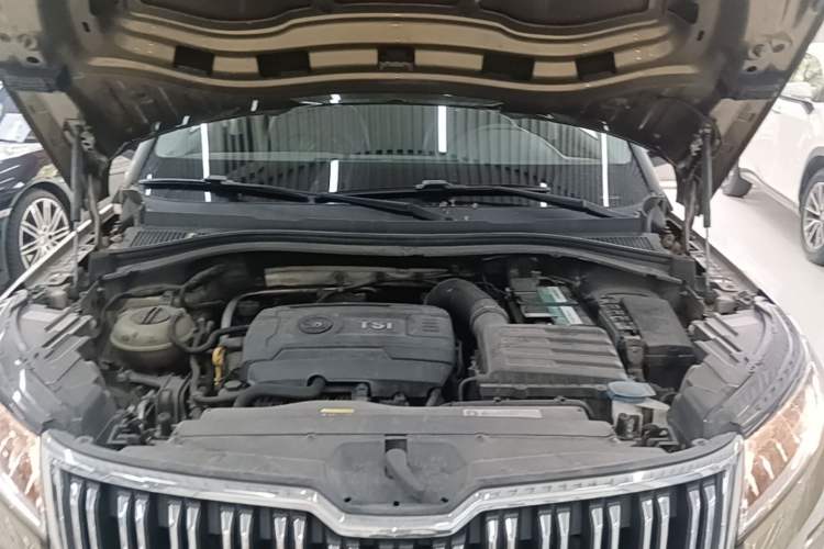 Used Skoda Kodiaq 2017 TSI330 5-Seat Two-Wheel Drive Luxury Edition Engine Bay