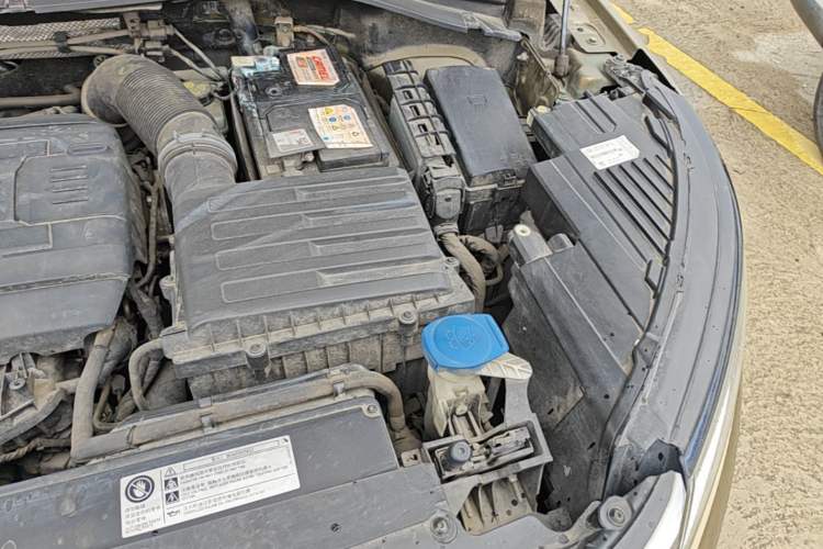 Used Skoda Kodiaq 2017 TSI330 7-Seater Two-Wheel-Drive Luxury Edition Engine Bay Left