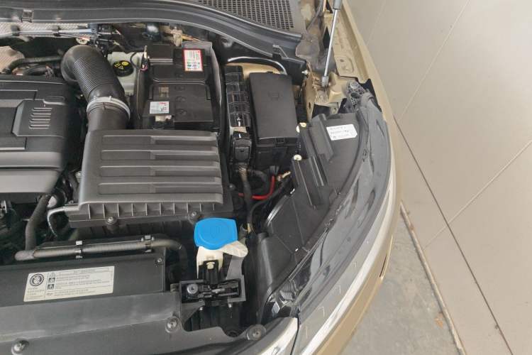 Used Skoda Kodiaq 2017 TSI330 5-Seat Two-Wheel Drive Standard Edition Engine Bay Left
