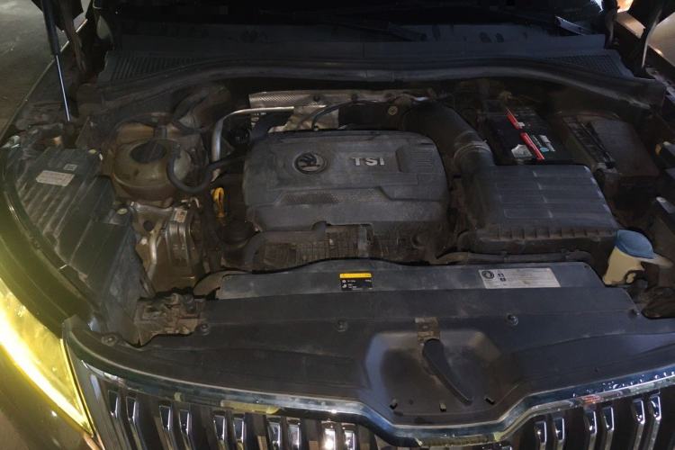 Used Skoda Kodiaq 2017 TSI330 7-Seater Two-Wheel-Drive Luxury Edition Engine Bay