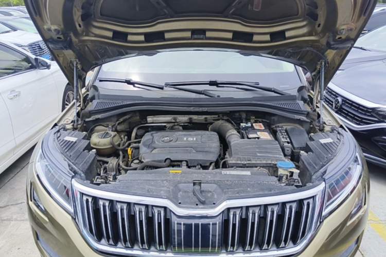 Used Skoda Kodiaq 2017 TSI330 7-Seater Two-Wheel-Drive Luxury Edition Engine Bay