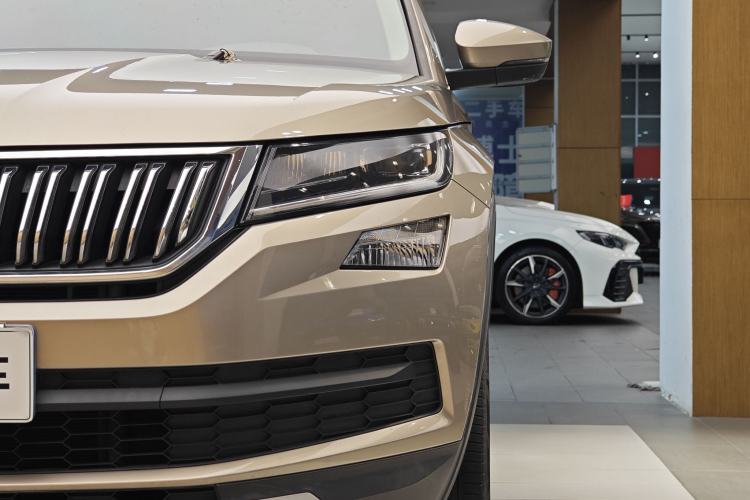 Used Skoda Kodiaq 2017 TSI330 7-Seater Two-Wheel-Drive Luxury Edition Exterior 1