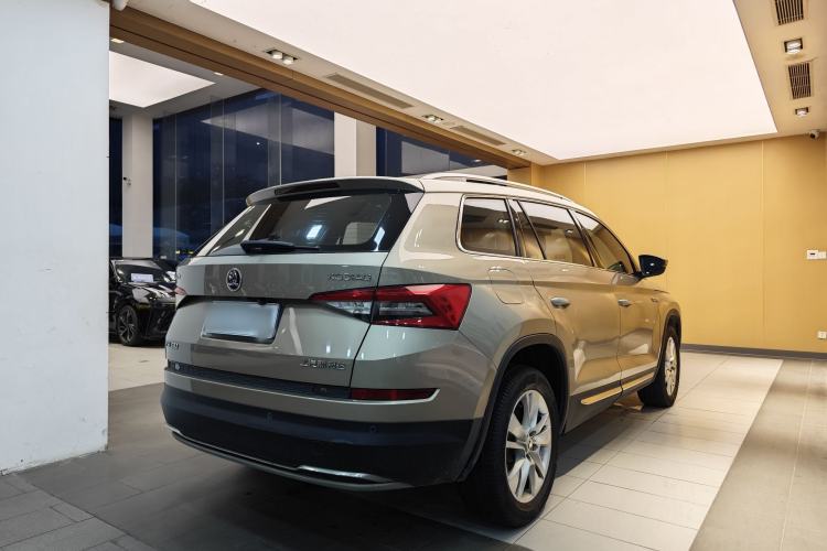 Used Skoda Kodiaq 2017 TSI330 7-Seater Two-Wheel-Drive Luxury Edition Exterior 11