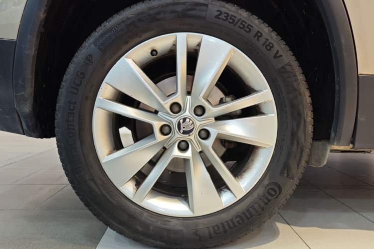 Used Skoda Kodiaq 2017 TSI330 7-Seater Two-Wheel-Drive Luxury Edition Exterior 12