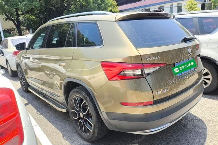 Used Skoda Kodiaq 2017 TSI330 7-Seater Two-Wheel-Drive Luxury Edition Exterior 2